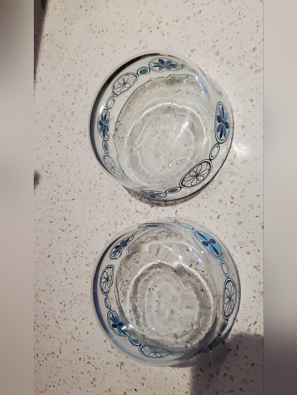 VTG Pyrex Clear Blue Glass & Turquoise Medallion Design Bowls | Set of 2 - Picture 3 of 3